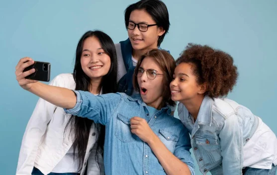 Gen Z dan Gen Alpha: antara Stigma dan Fakta, Generasi Aktif yang Perlu Dipahami