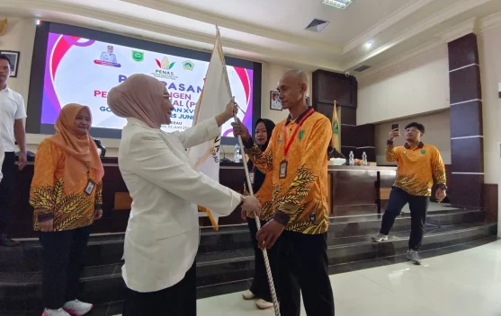 Bupati Berau Lepas Kontingen PENAS XVII