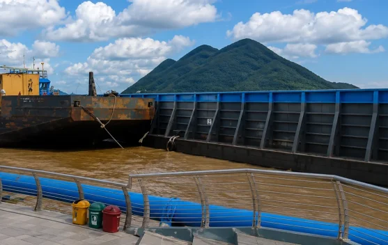 Nyaris Tabrak Teras Samarinda, Ponton Batu Bara Berhasil Diamankan
