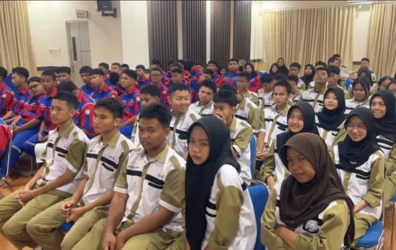 Sambut Hari Anak, Bapas Balikpapan Gelar Edukasi Hukum ke Ratusan Pelajar SMKN 1