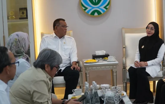 Berau Dapat Bantuan Peralatan Pengolahan Persampahan