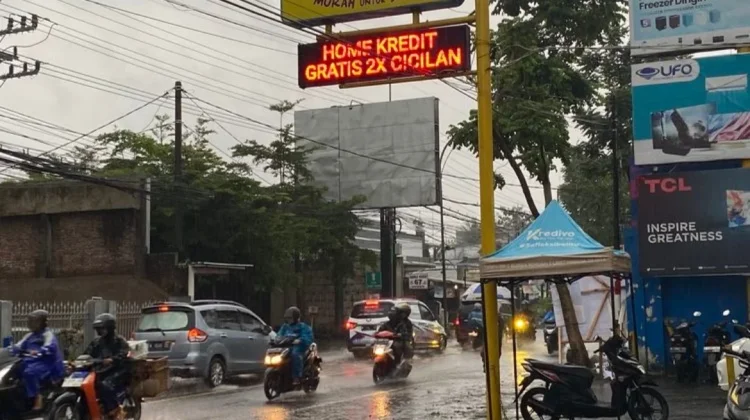 Waspada Hujan Petir di Madura Hari Ini