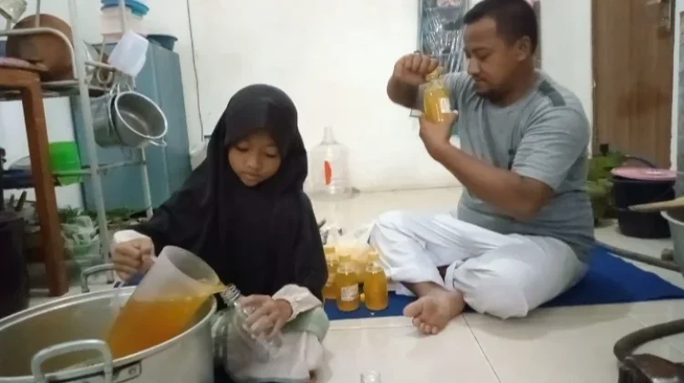 Sinom Pak Enceng, Segarnya Takjil Ramadhan dari Dapur Keluarga
