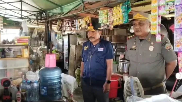 Razia Ramadan Satpol PP Bangkalan Tegur Belasan Warung Makan