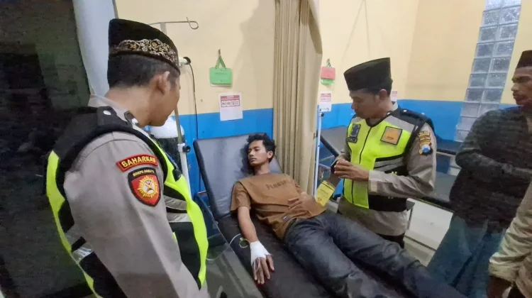 Kronologi Penyelamatan Pria Tergeletak di Jembatan Sampang