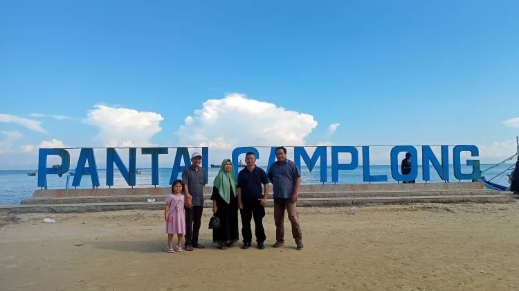 Persiapan Pantai Camplong Hadapi Lonjakan Wisatawan saat Libur Lebaran