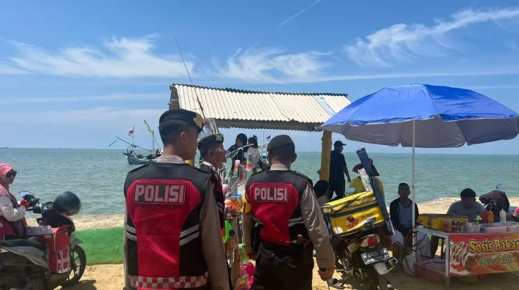 Sat Samapta Polres Pamekasan Intensifkan Patroli di Pantai Jumiang