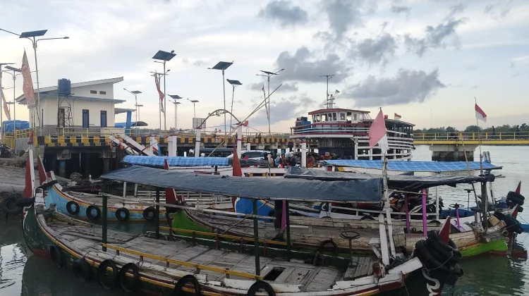 Waspada Hujan Petir di Empat Kabupaten Madura Hari Ini