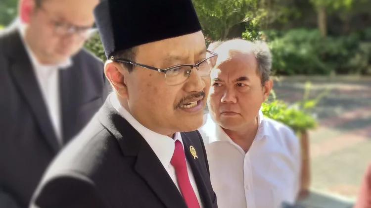 Kunjungi Sampang, Mensos Gandeng Ulama untuk Bansos Tepat Sasaran