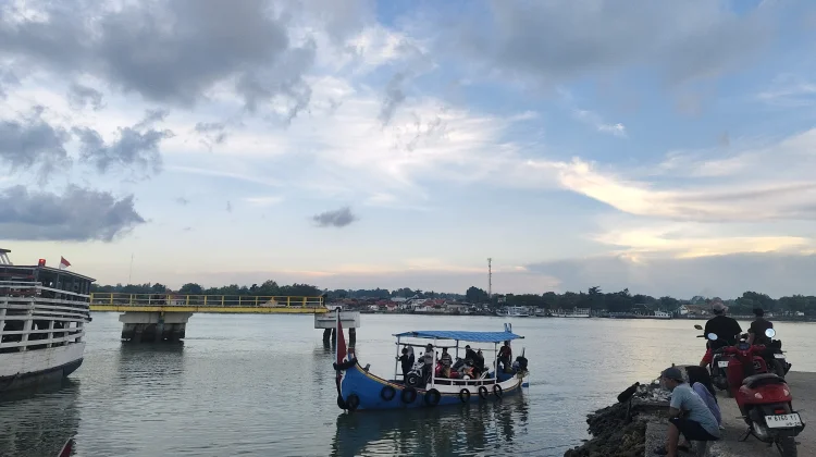 Waspada Hujan Lebat di Empat Kabupaten Madura Hari Ini