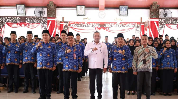 Bupati Sampang Minta ASN Memiliki Semangat Membangun Daerah