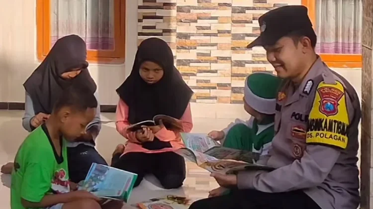 Polisi di Pamekasan Modifikasi Motor Jadi Perpustakaan Mini