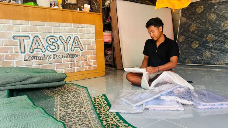 Lonjakan Harga Plastik, Jasa Laundry Bangkalan Menyesuiakan Harga