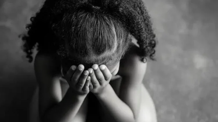 Dinsos Sampang Ingatkan Orang Tua Serius Mengawasi Penggunaan Gawai pada Anak
