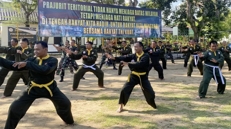 Prajurit Kodim Bangkalan Latihan Intensif Karate INKAI