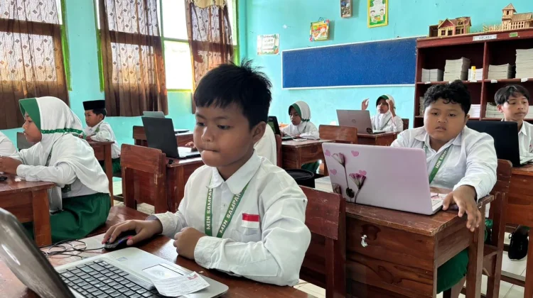 MIN Sampang Gelar Tes Kompetensi Akademik Berbasis Teknologi