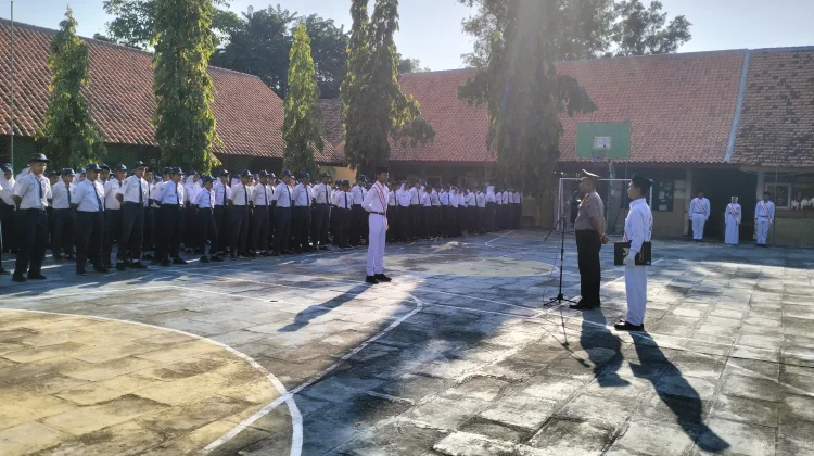 Program Polisi Masuk Sekolah di Pamekasan Berjalan Sukses