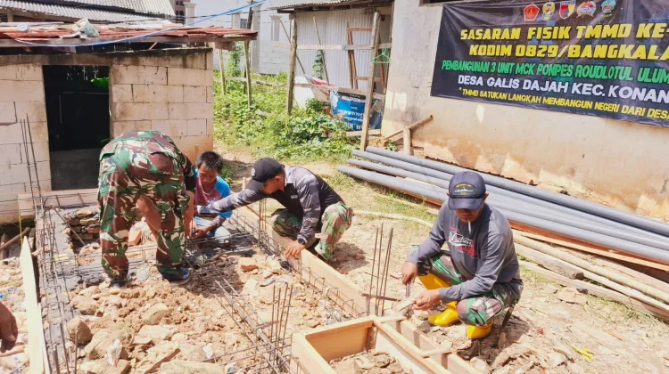 TMMD 128 Bangkalan Bangun Sanitasi MCK di Ponpes Galis Dajah
