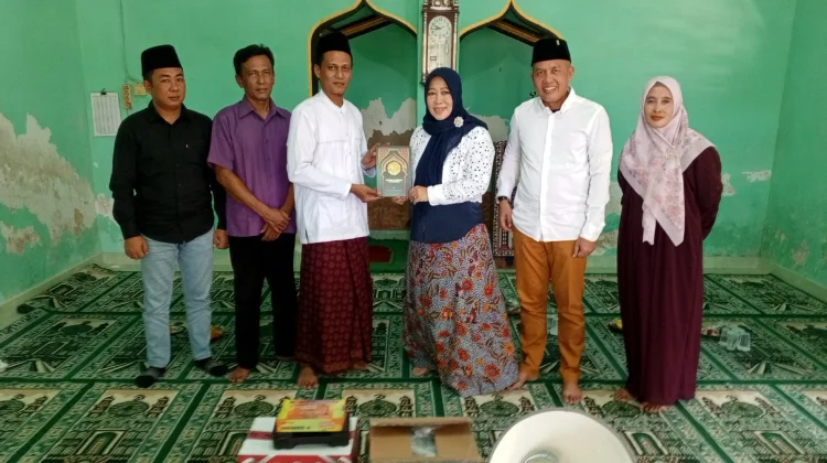 Reses di Pamekasan, Ansari Salurkan Bantuan untuk Musala