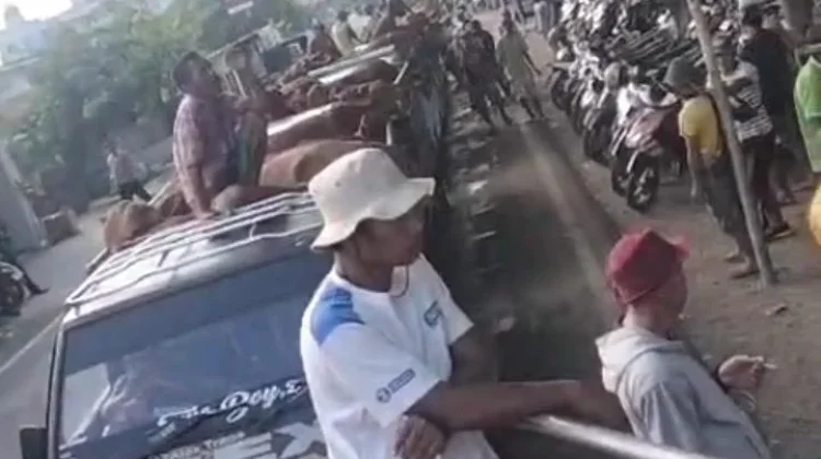 Pasar Sapi Keppo Pamekasan, Arus Lalin Padat