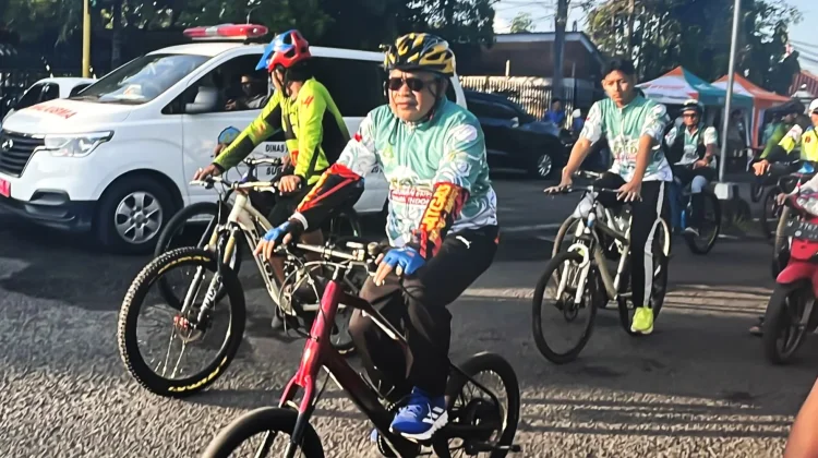 Ketua PCNU Sampang Apresiasi dan Ikuti Langsung Gowes Napak Tilas Harlah Ansor