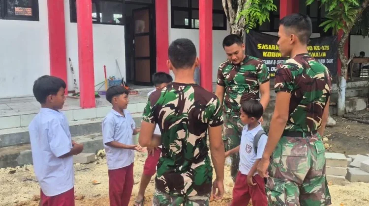 Satgas TMMD Bangkalan Bangun Sekolah dan Dekatkan Diri ke Siswa