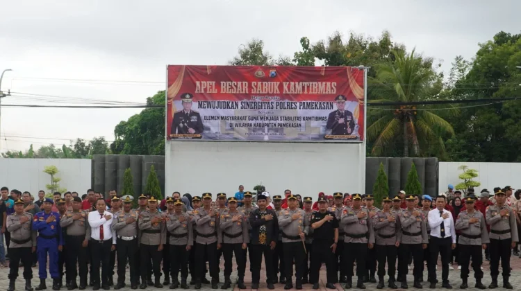 Kapolres Pamekasan Pimpin Apel Gelar Pasukan Sabuk Kamtibmas