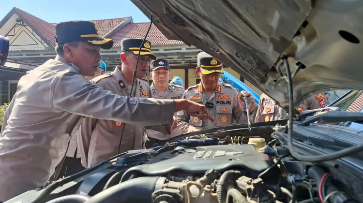 Kapolres Sampang Dorong Pembaruan Administrasi Kendaraan Dinas