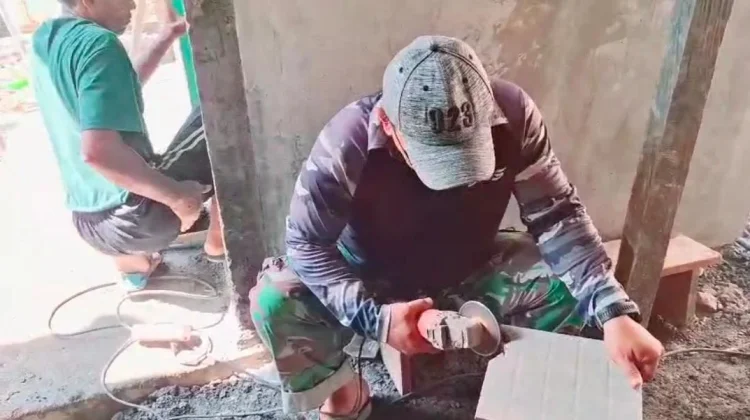 Gotong Royong Satgas TMMD, Hadirkan Senyum Santri di Pesantren