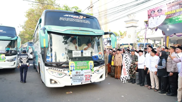 Wabup Bangkalan Lepas Keberangaktan 370 Calon Jamaah Haji Bangkalan
