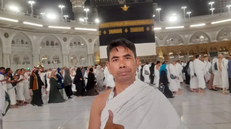 Jemaah Haji Kloter 67 Sampang Tunggu Bus Sholawat menuju Masjidil Haram