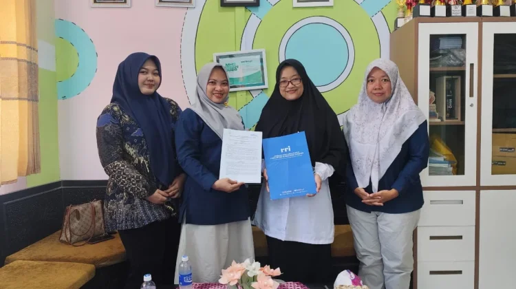 Perluas Wadah Kreativitas Siswa, RRI dan Al Faizin Sampang Resmi Bekerja Sama