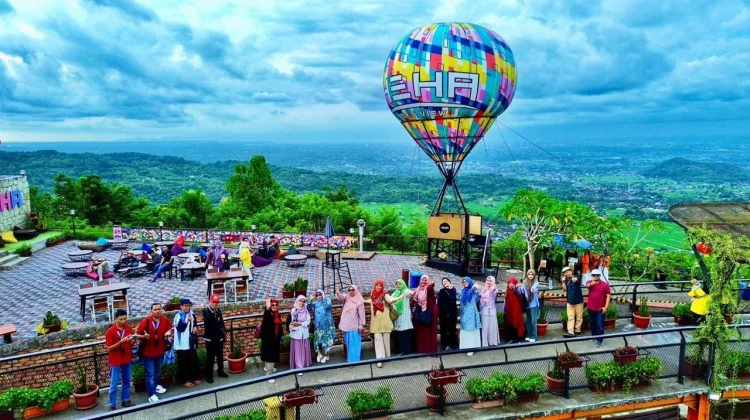Dari Karyawan Kontrak, KUR BRI Menjadi Jalan Tol Bisnis Wisata