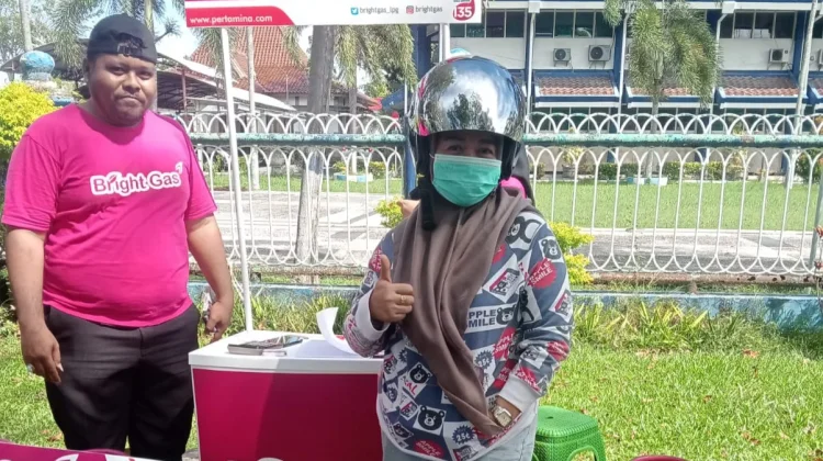 Pelaku Usaha Sambut Baik Program Penukaran Bright Gas di Sampang
