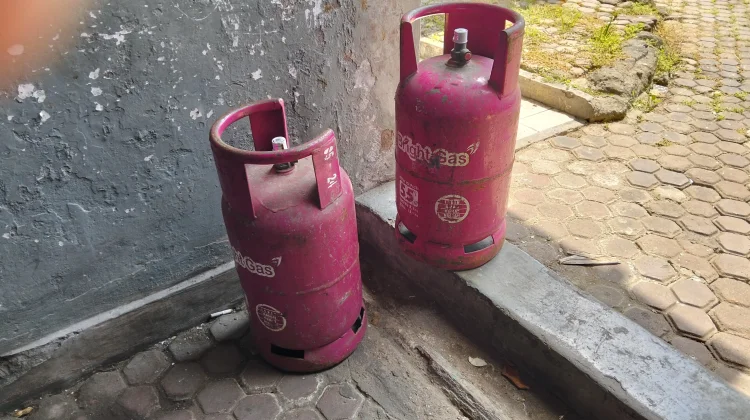 Pelaku Usaha Kuliner Mulai Tinggalkan LPG Subsidi di Sampang
