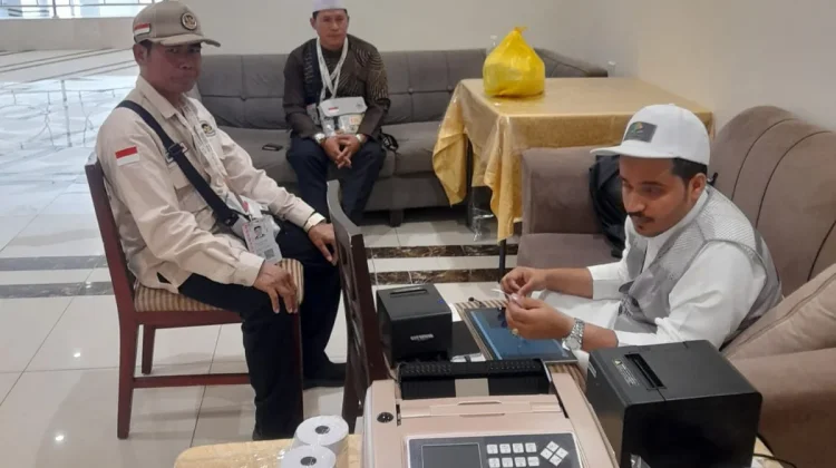 Ketua Kloter SUB 67 Bayar DAM Jemaah Haji di Makkah