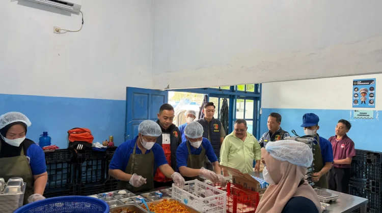 SPPG Polagan Sampang Serap 25 Tenaga Kerja Lokal