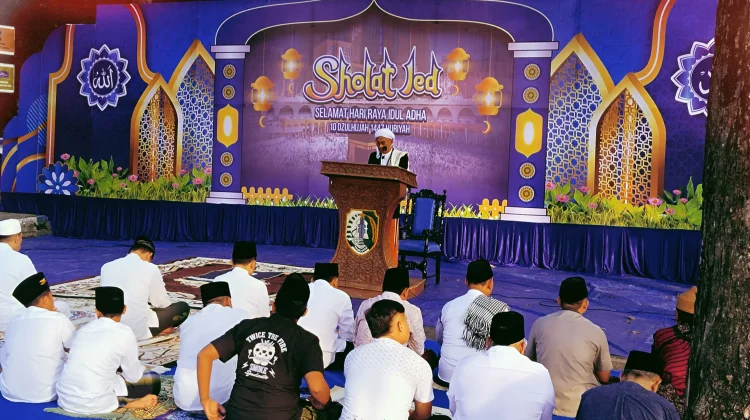 Khutbah Idul Adha Pemkab Sampang Tekankan Pentingnya Persatuan