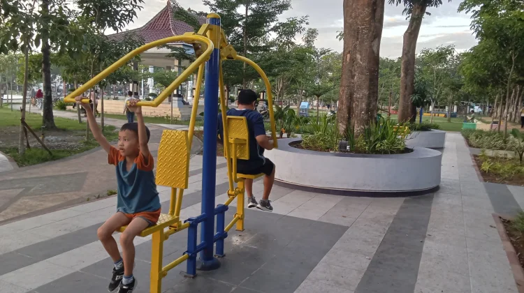 Alun-Alun Trunojoyo Jadi Pusat Kebugaran Inklusif Warga