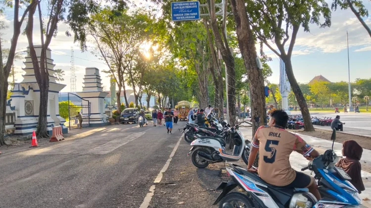Prakiraan Cuaca Wilayah Sampang, 15 Juni 2026
