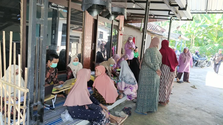 Warga Saronggi Sumenep Antusias Ikuti Cek Kesehatan Gratis