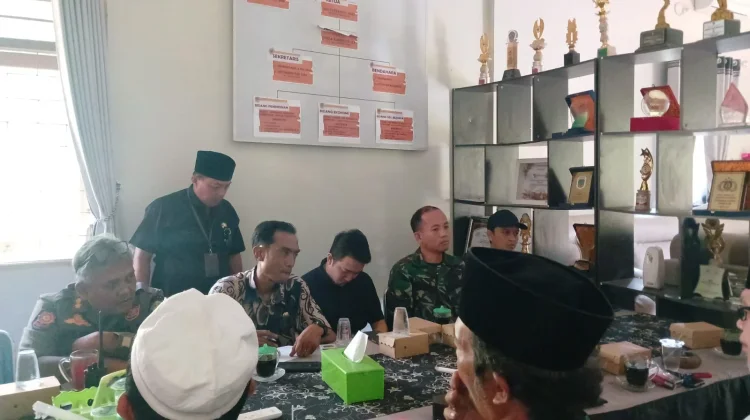 Forkopimcam Labang Perkuat Sinergi Tertibkan Warkop Remang-Remang Suramadu