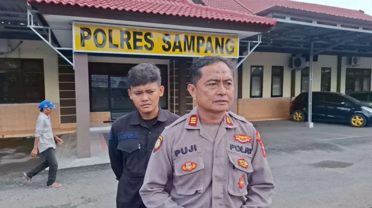 Polres Sampang Gencarkan Imbauan Kamtibmas saat Nobar Pildun