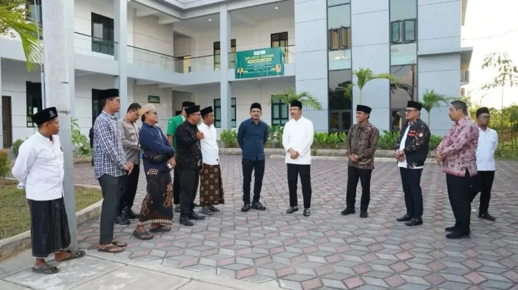 Prabowo Dijadwalkan Hadir Penutupan Munas - Konbes PBNU di Bangkalan