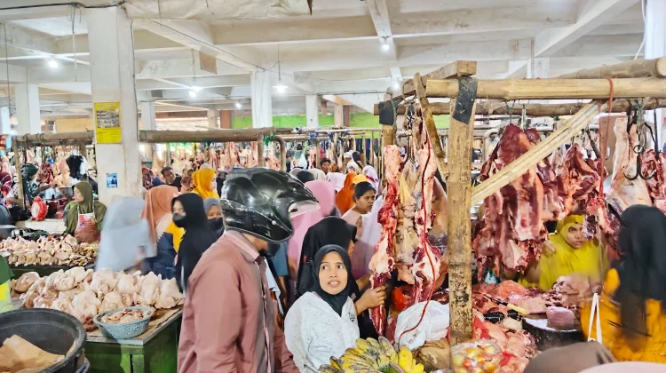 Kenaikan Pertamax Belum Berdampak Signifikan pada Harga Bahan Pokok di Sampang