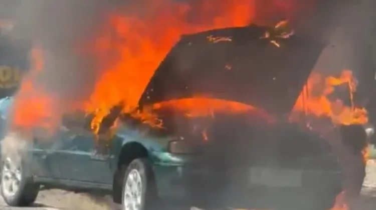 Kronologi Mobil Terbakar di Pamekasan