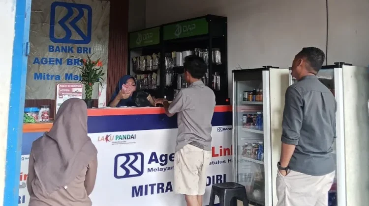 Di Ujung Pantura Sampang, BRILink Mitra Mandiri Jadi Juragan