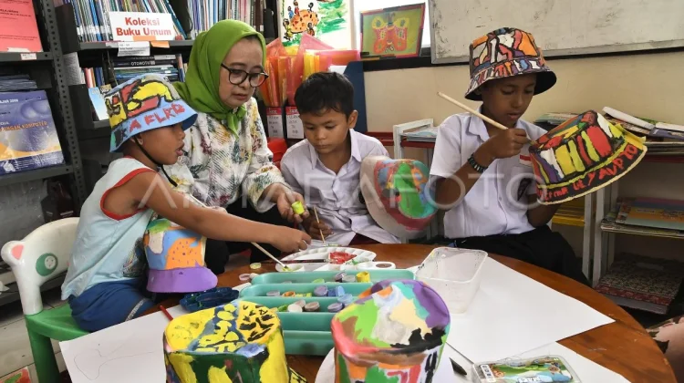 Manfaat Seni Lukis Bagi Terapi Kecanduan Gadget