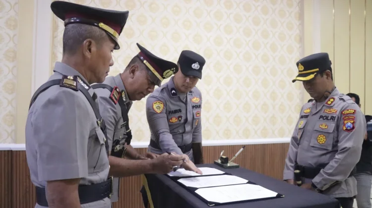Kapolres Sampang Lantik Kapolsek Jrengik