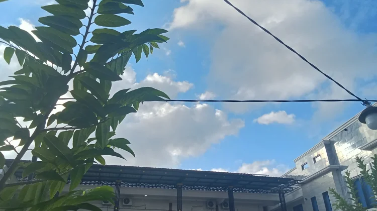 Prakiraan Cuaca di Sampang, 4 Juli